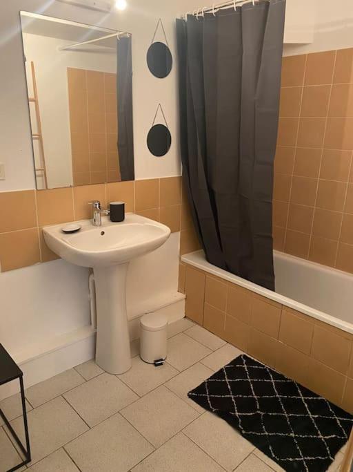 Loft/Jardin Et Parking : Le Petit Clos Bourdet Honfleur Dış mekan fotoğraf